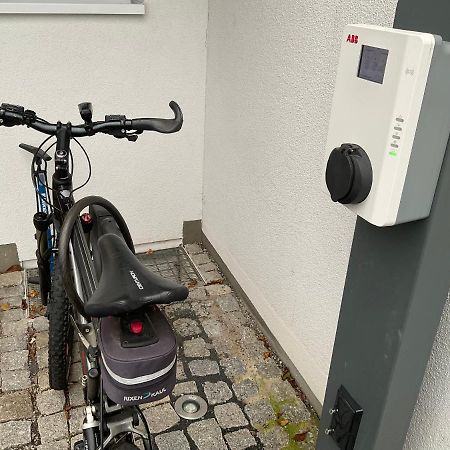 Attika Ferienwohnung In Freiburg -Gundelfingen Mit Grosser Dachterrasse Exterior foto